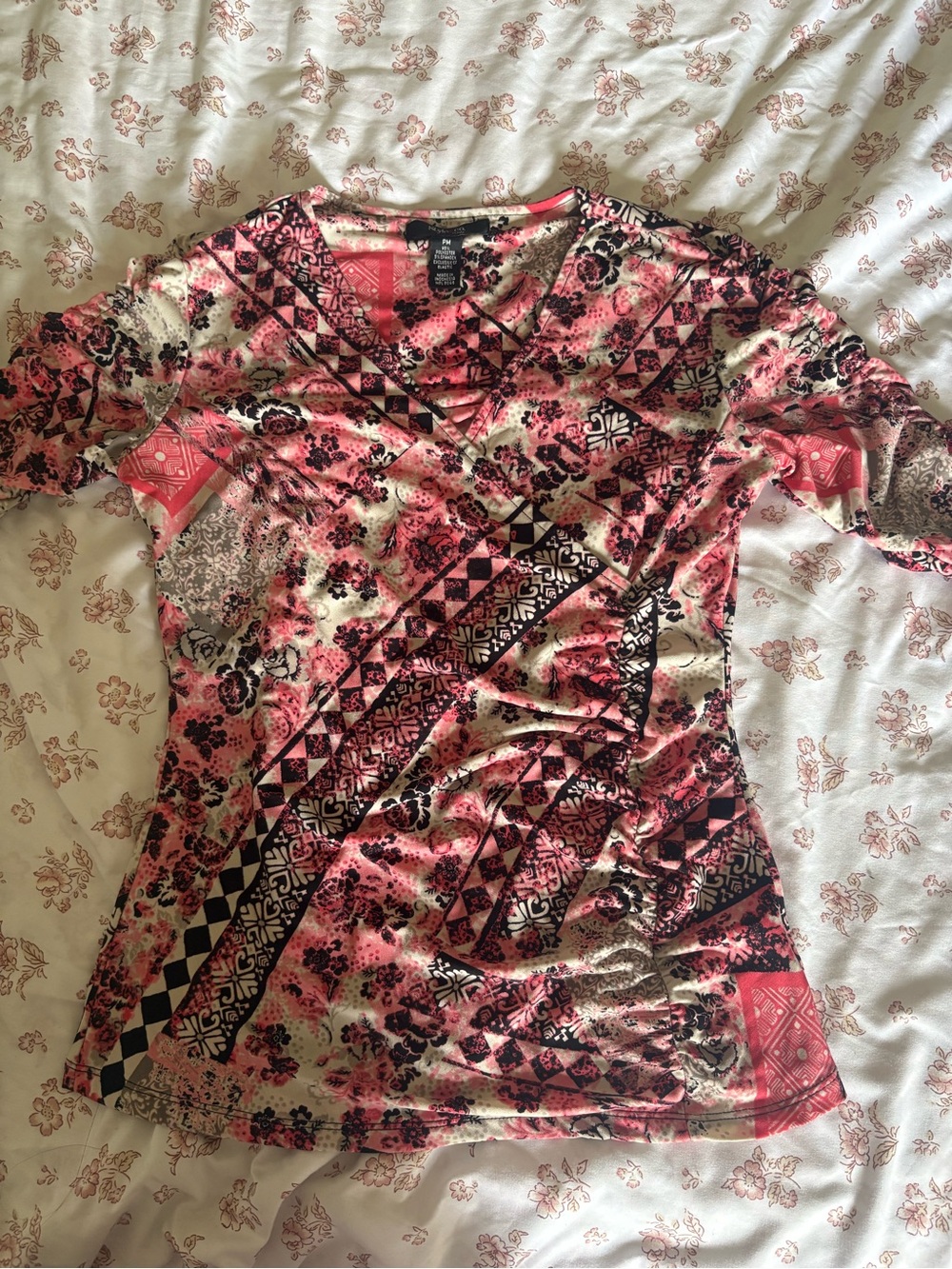 St. John's Bay Pink Black Cream Patterned V-Neck Short Sleeve Top